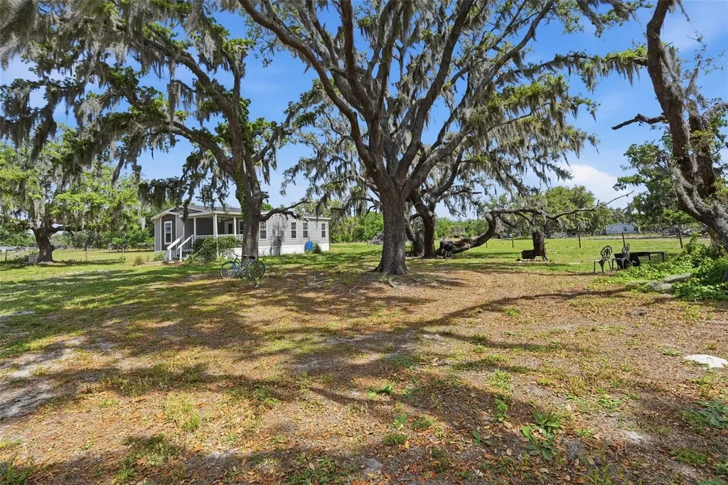 5625 Hog Town Lane Myakka City FL 34251