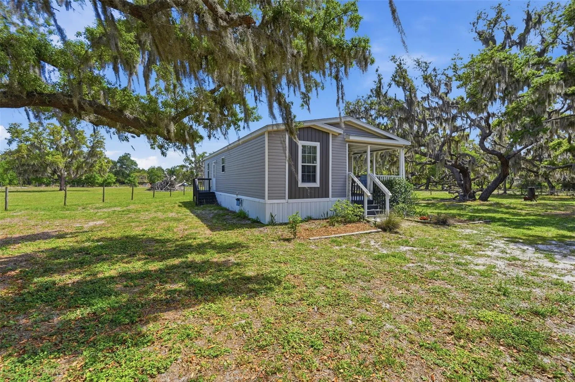 5625 Hog Town Lane Myakka City FL 34251