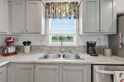 5625 Hog Town Lane Myakka City FL 34251