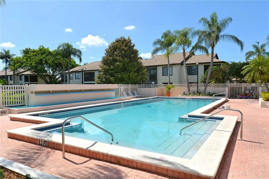 3866 59th Avenue W Bradenton FL 34210