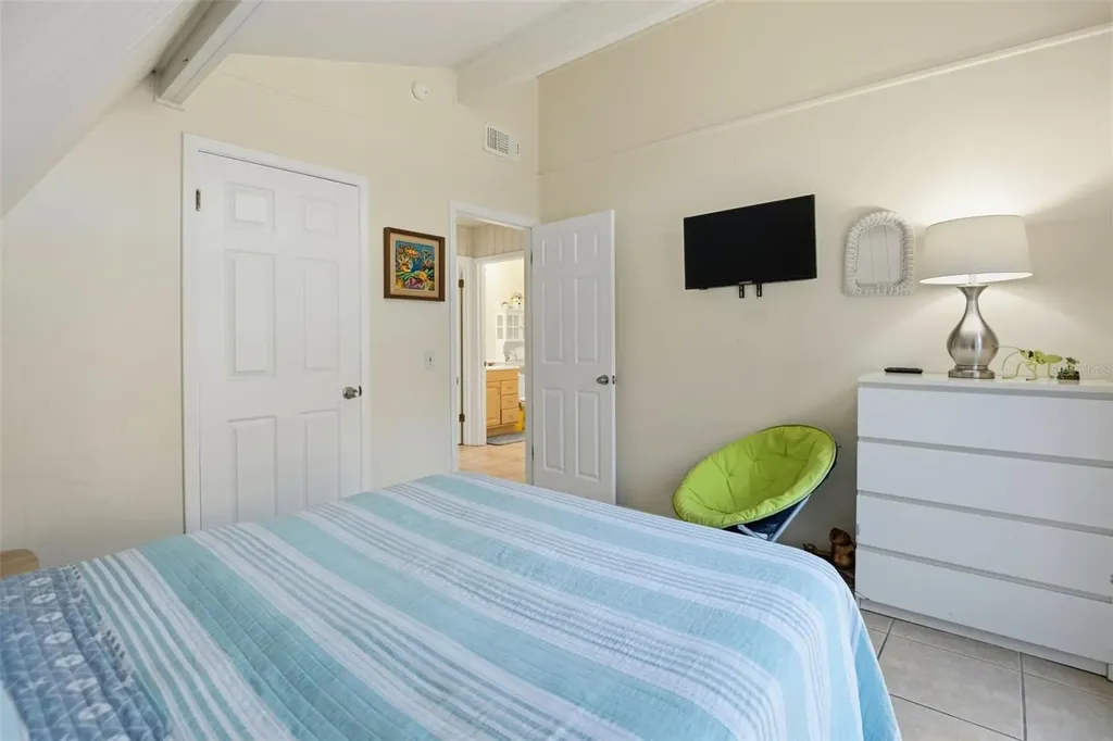 2508 Avenue B Bradenton Beach FL 34217