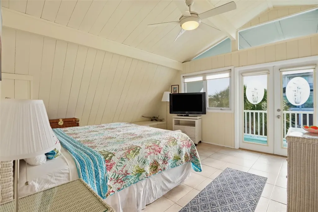 2508 Avenue B Bradenton Beach FL 34217