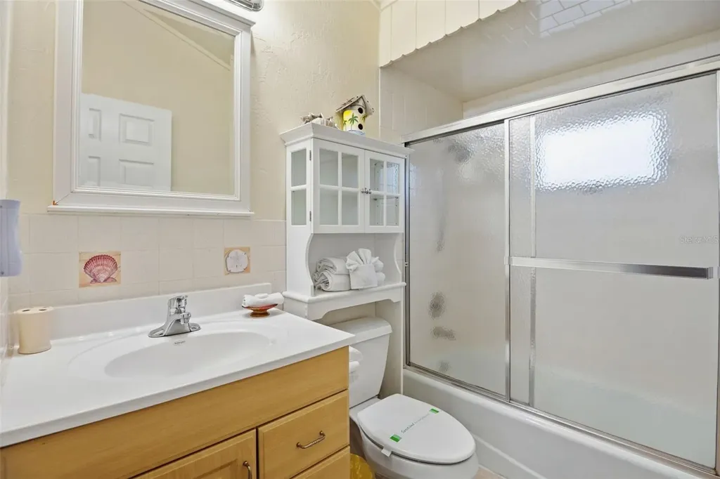 2508 Avenue B Bradenton Beach FL 34217