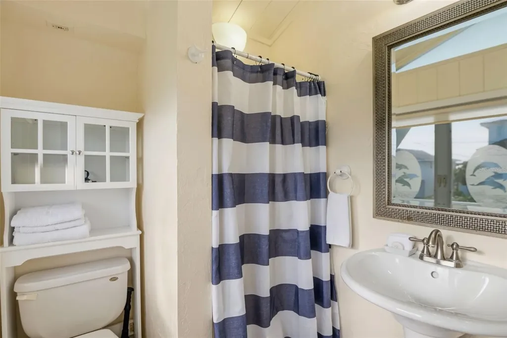 2508 Avenue B Bradenton Beach FL 34217