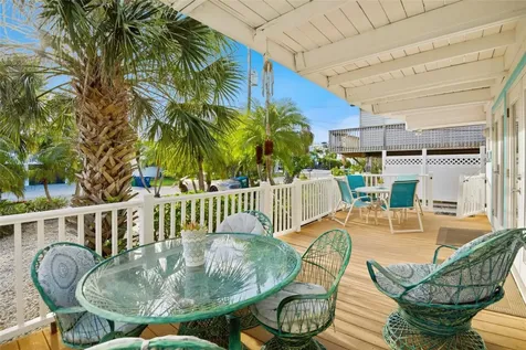 2508 Avenue B Bradenton Beach FL 34217
