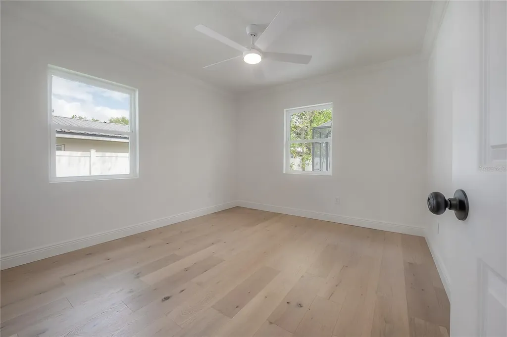 471 W Davis Boulevard Tampa FL 33606