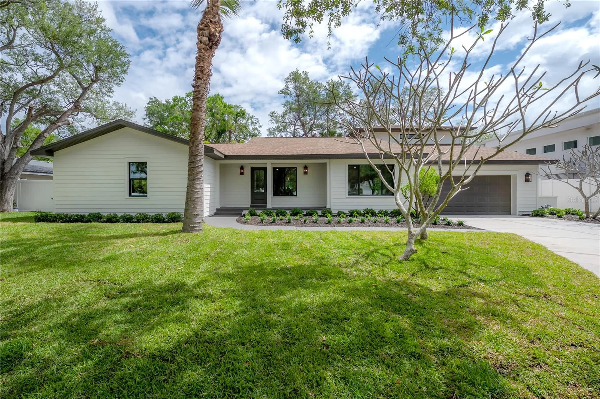 471 W Davis Boulevard Tampa FL 33606