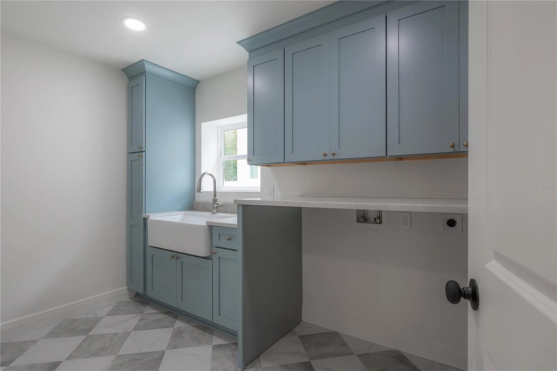 471 W Davis Boulevard Tampa FL 33606