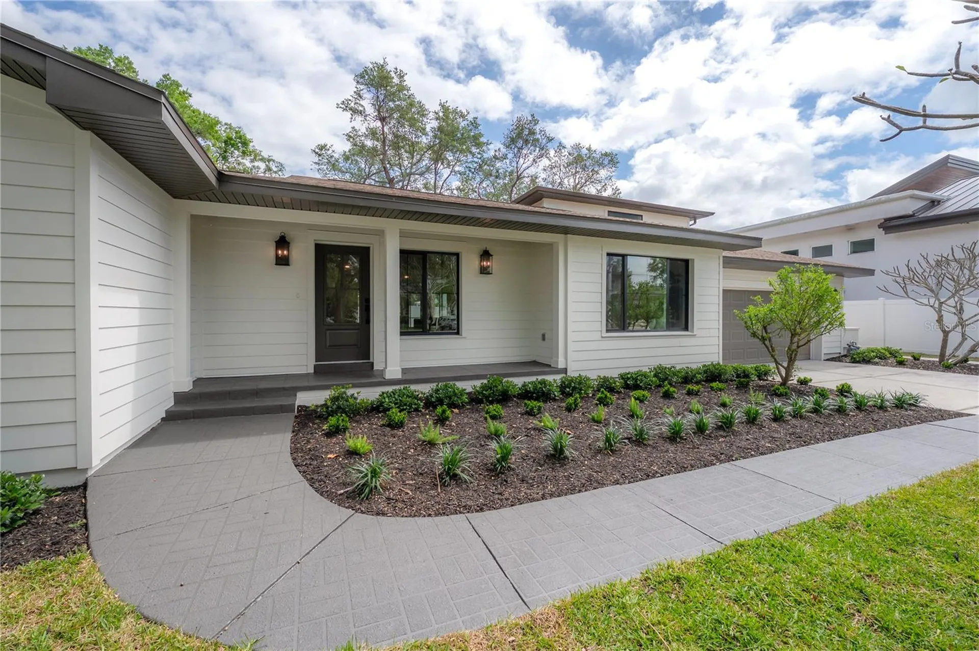 471 W Davis Boulevard Tampa FL 33606