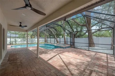 471 W Davis Boulevard Tampa FL 33606