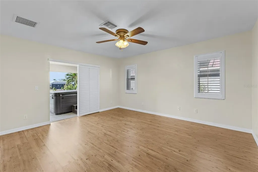 1230 SW 4th Avenue Cape Coral FL 33991