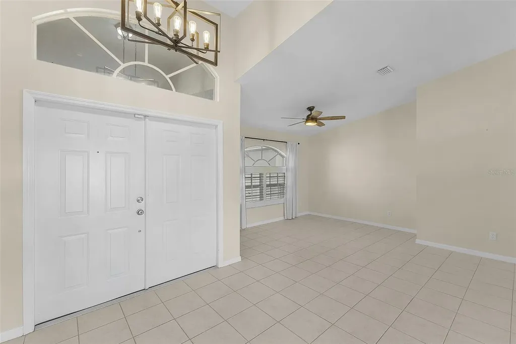 1230 SW 4th Avenue Cape Coral FL 33991