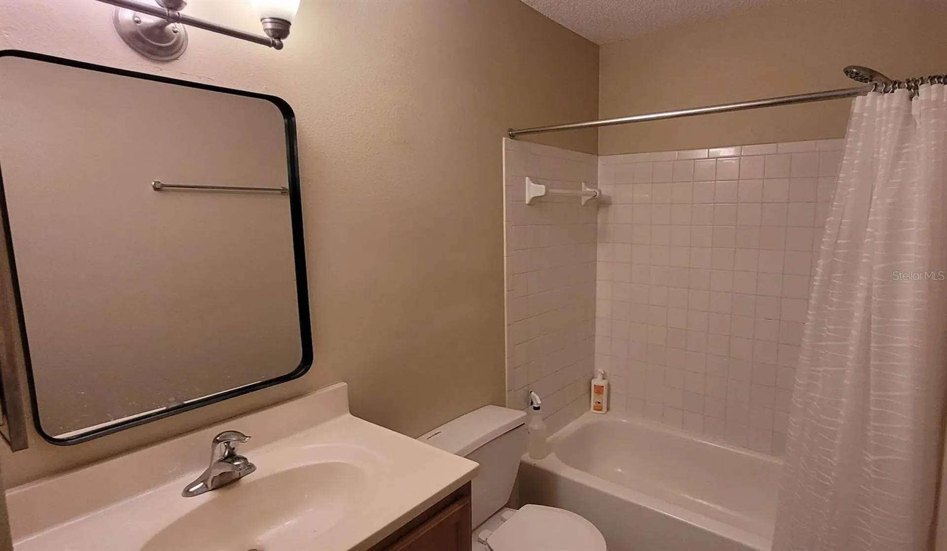 302 Lake Parsons Green Brandon FL 33511
