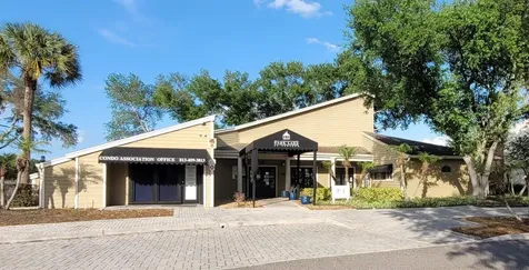 302 Lake Parsons Green Brandon FL 33511
