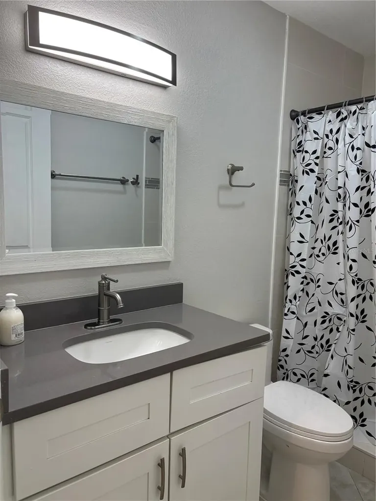5839 Erin Lane S St Petersburg FL 33712