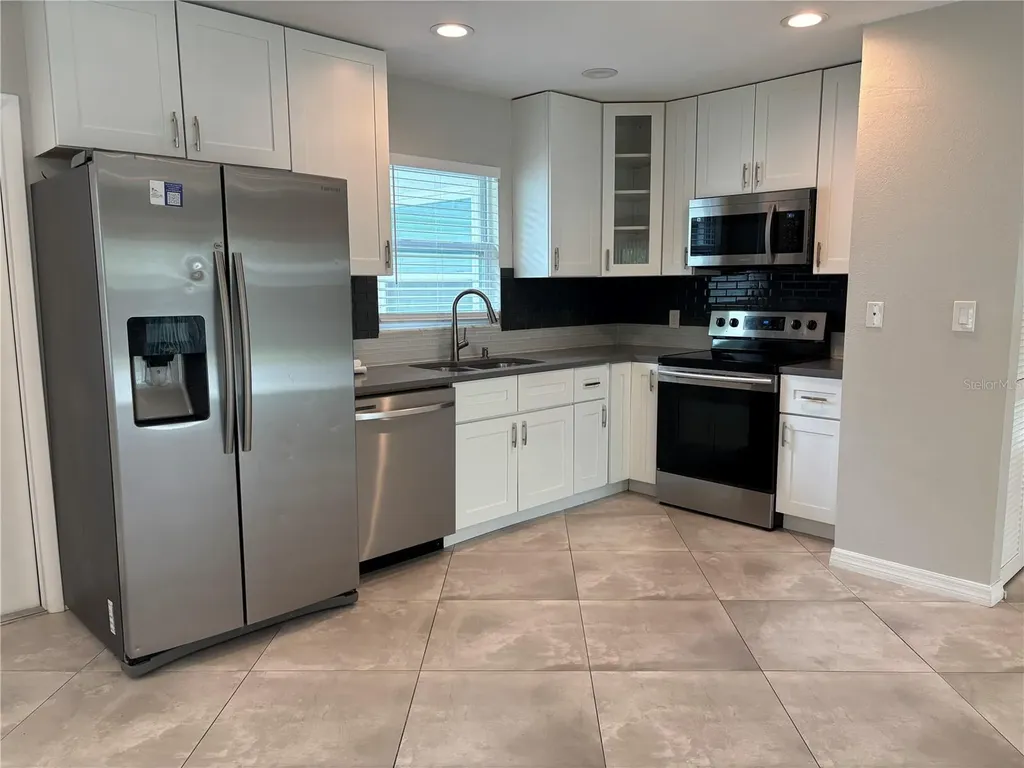 5839 Erin Lane S St Petersburg FL 33712
