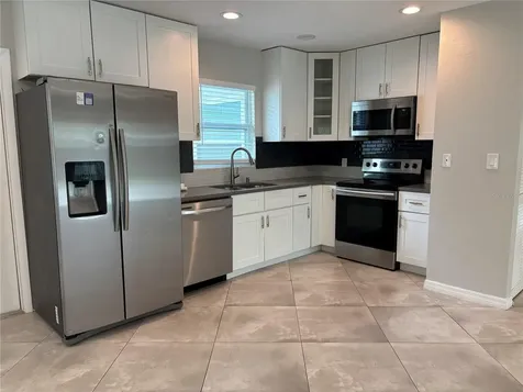 5839 Erin Lane S St Petersburg FL 33712