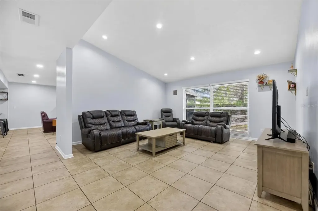 3909 Applegate Circle Brandon FL 33511
