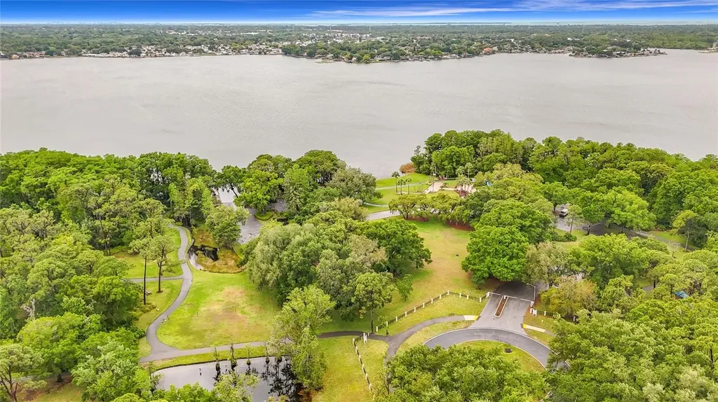 2907 Northfield Drive Tarpon Springs FL 34688