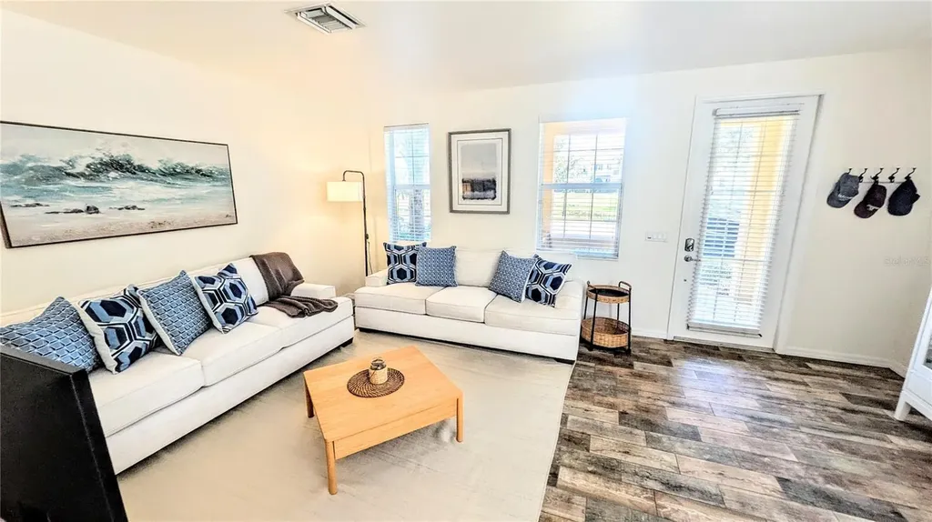 3880 82nd Avenue Circle E Sarasota FL 34243