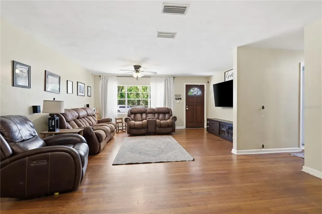 22 Virginia Avenue Deland FL 32724