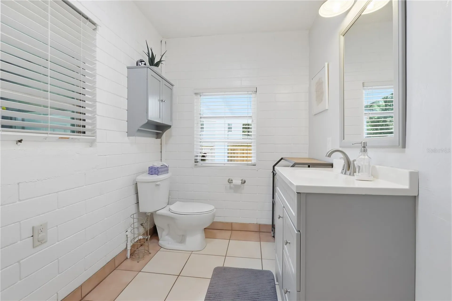 22 Virginia Avenue Deland FL 32724