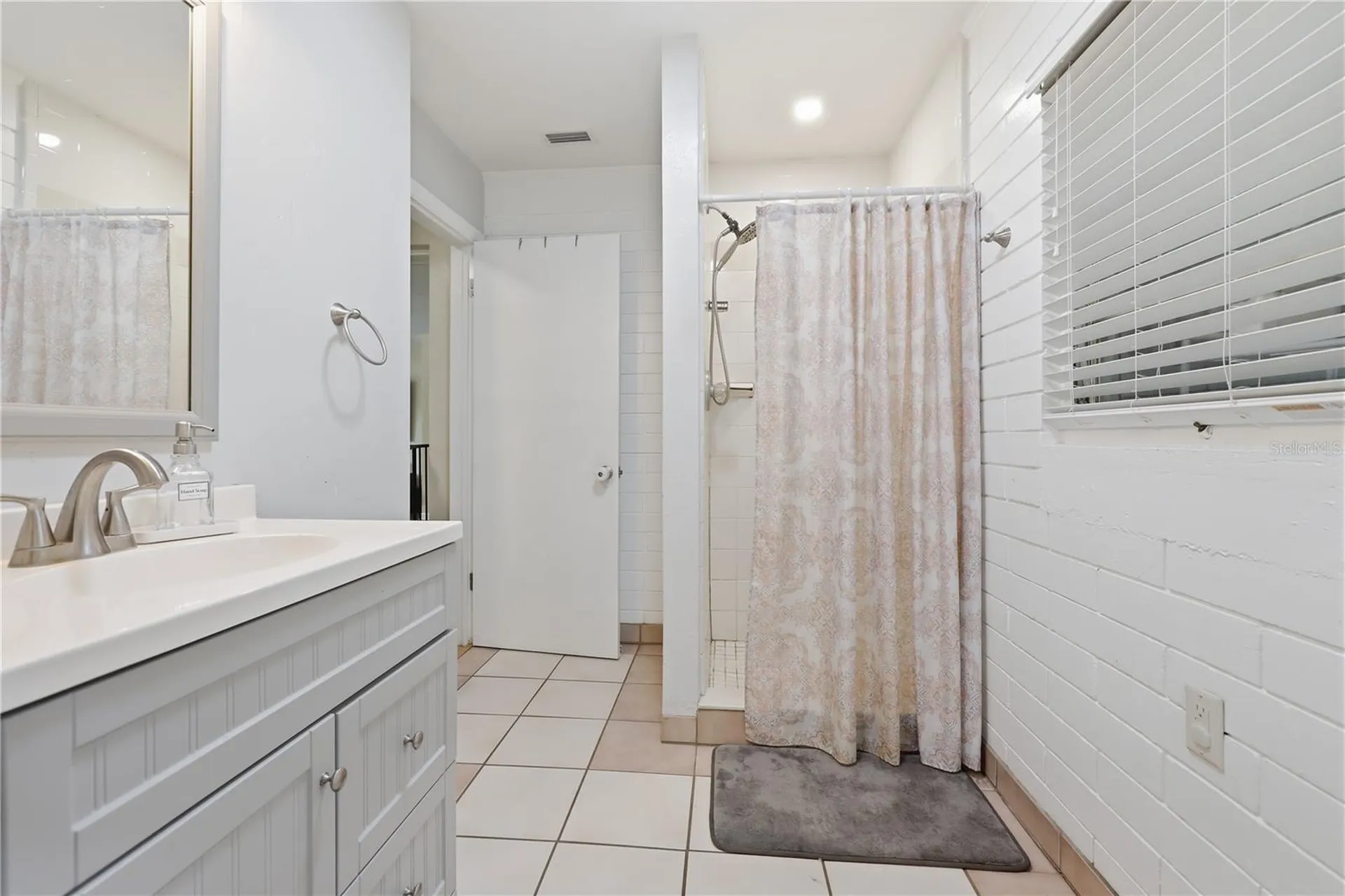 22 Virginia Avenue Deland FL 32724