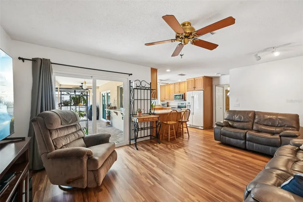803 60th Street NW Bradenton FL 34209