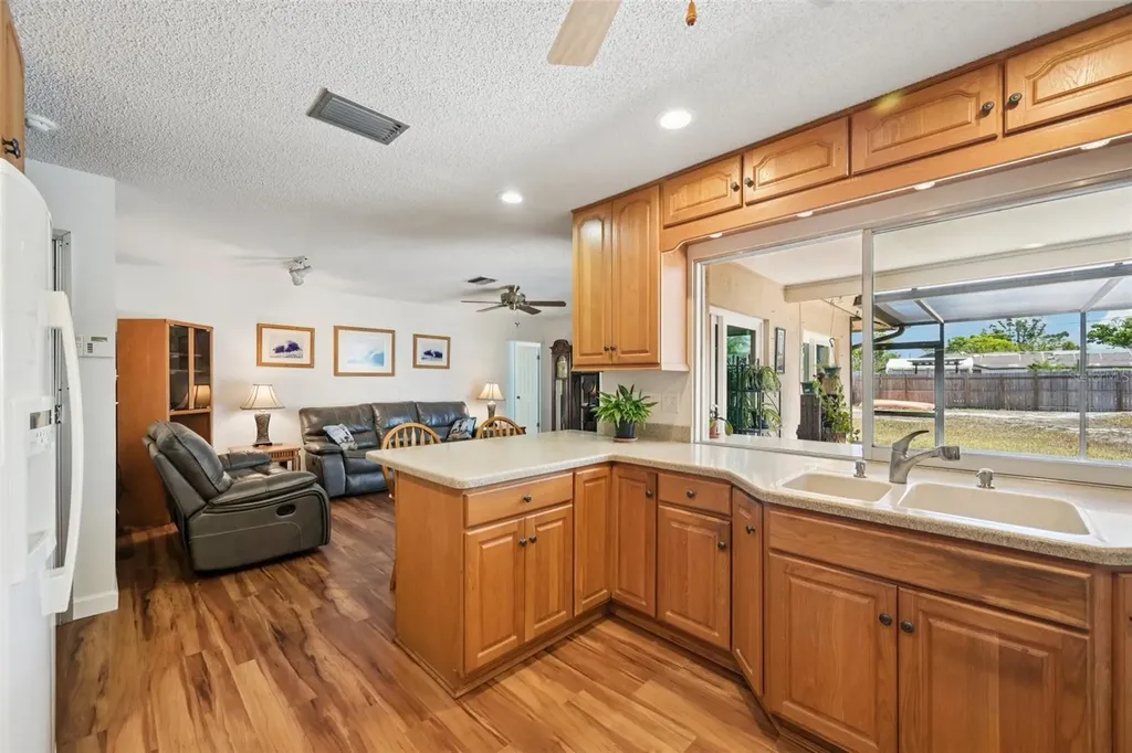 803 60th Street NW Bradenton FL 34209
