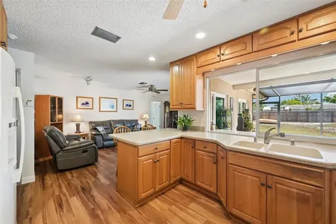 803 60th Street NW Bradenton FL 34209