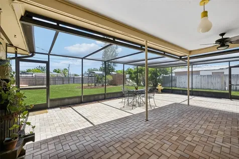 803 60th Street NW Bradenton FL 34209