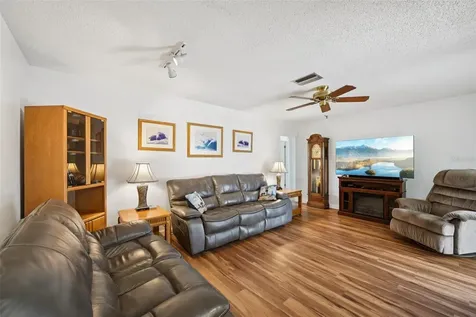 803 60th Street NW Bradenton FL 34209