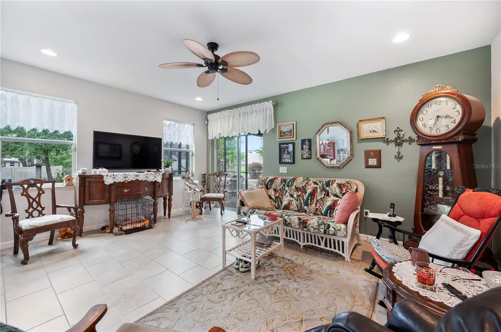 437 Sapphire Drive Davenport FL 33837
