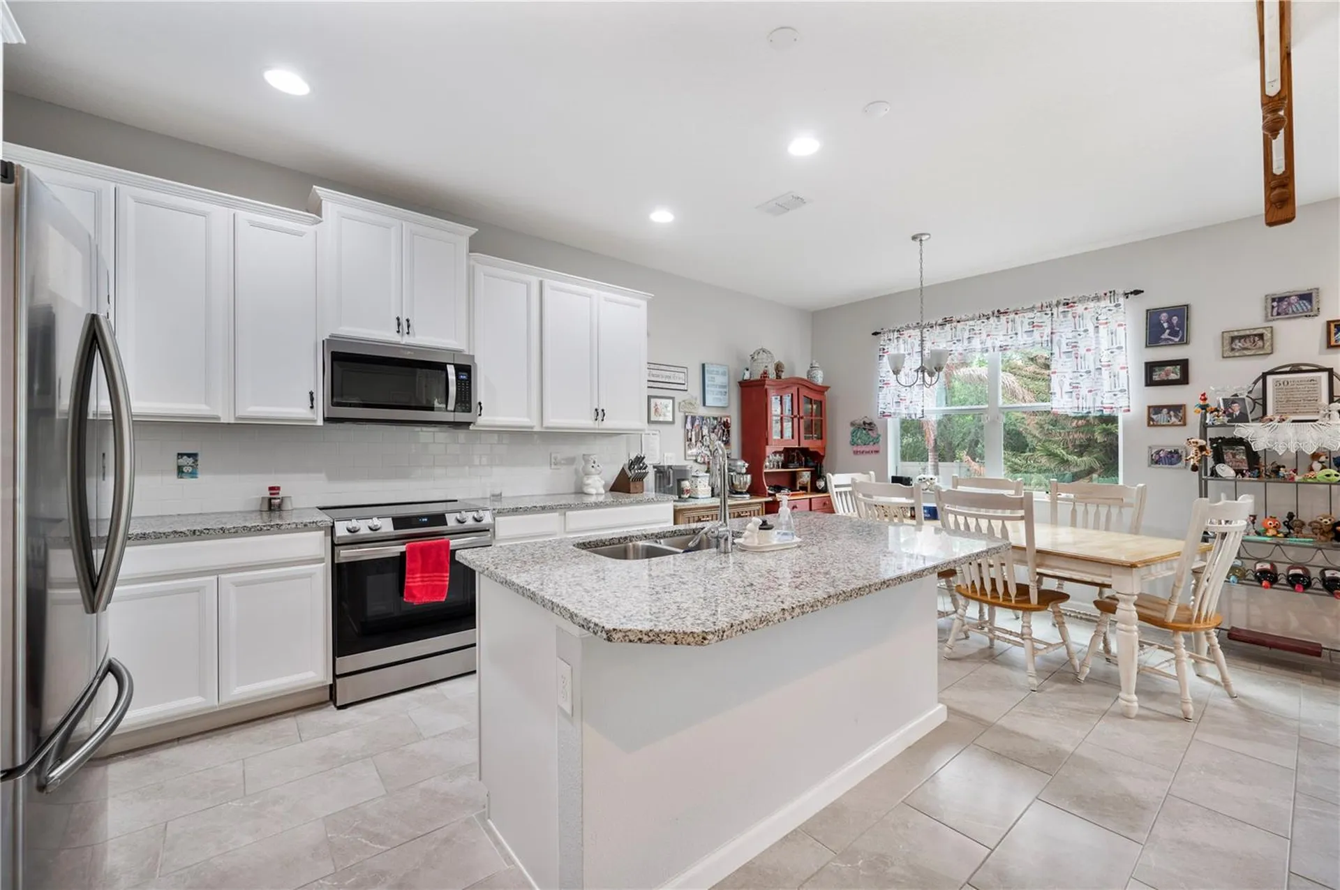 437 Sapphire Drive Davenport FL 33837
