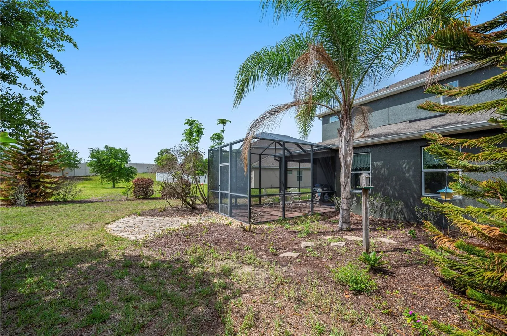 437 Sapphire Drive Davenport FL 33837