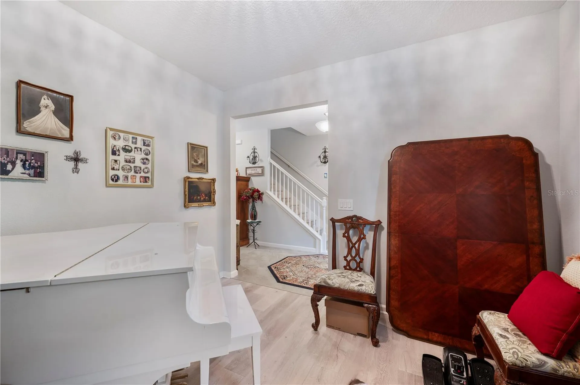 437 Sapphire Drive Davenport FL 33837