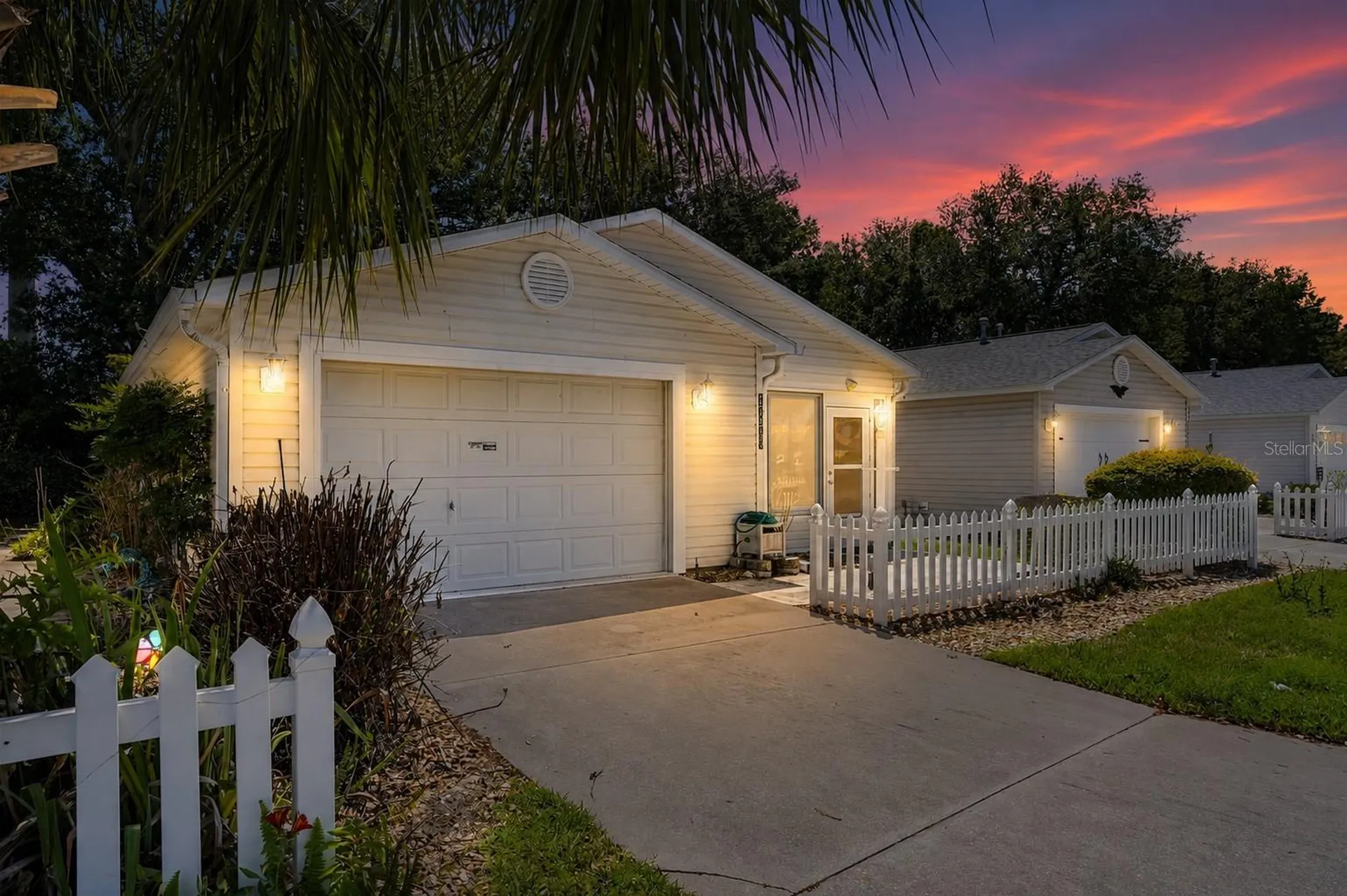 17263 SE 93rd Demoss Court The Villages FL 32162