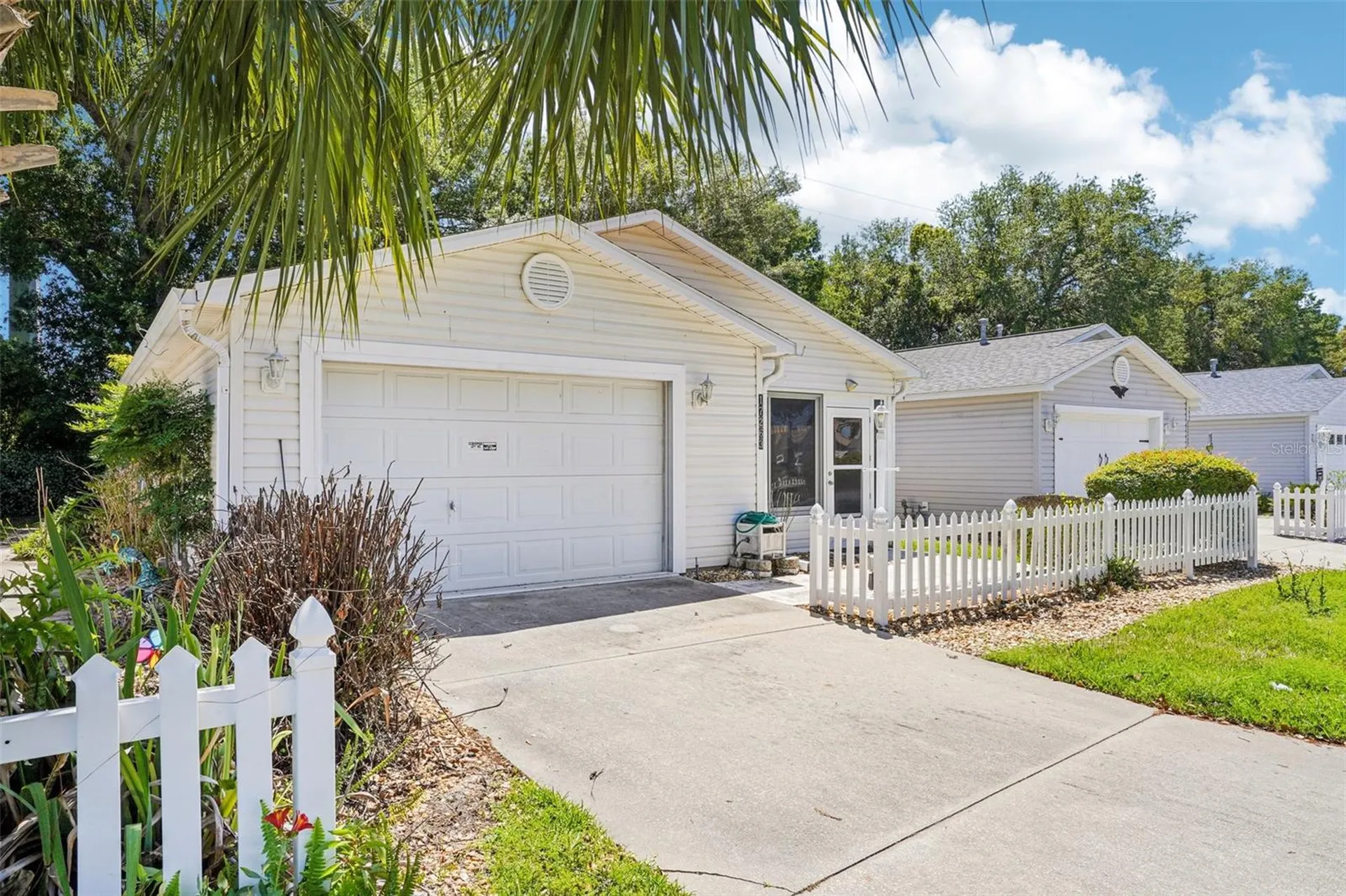 17263 SE 93rd Demoss Court The Villages FL 32162