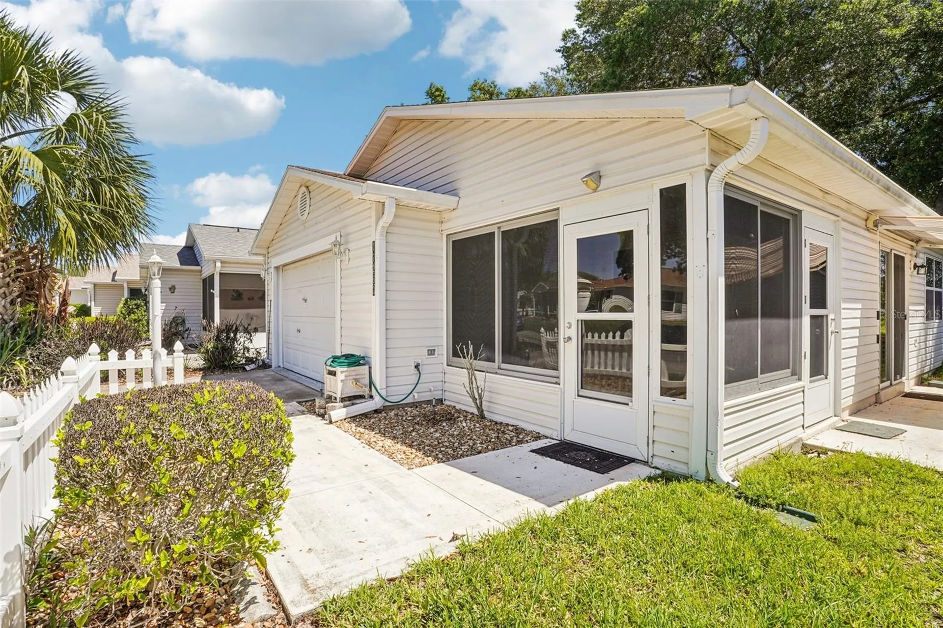 17263 SE 93rd Demoss Court The Villages FL 32162