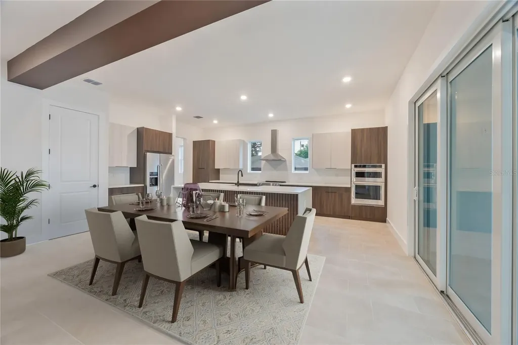 4604 W Euclid Avenue Tampa FL 33629