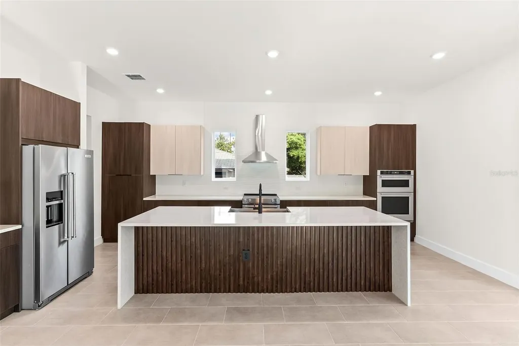 4604 W Euclid Avenue Tampa FL 33629