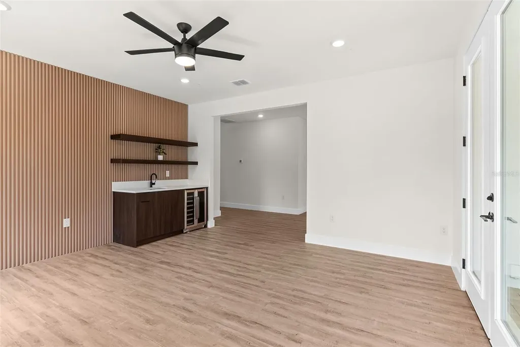 4604 W Euclid Avenue Tampa FL 33629