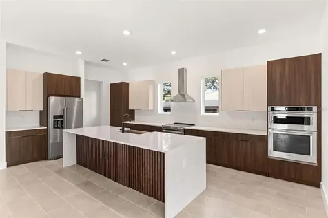 4604 W Euclid Avenue Tampa FL 33629