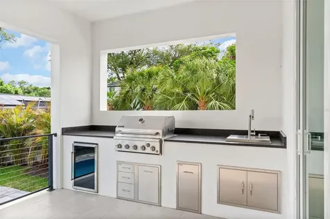 4604 W Euclid Avenue Tampa FL 33629