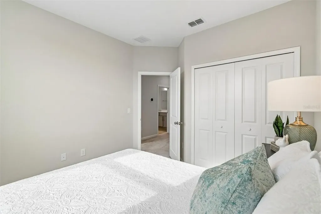 1402 Mount Royal Drive St Cloud FL 34771