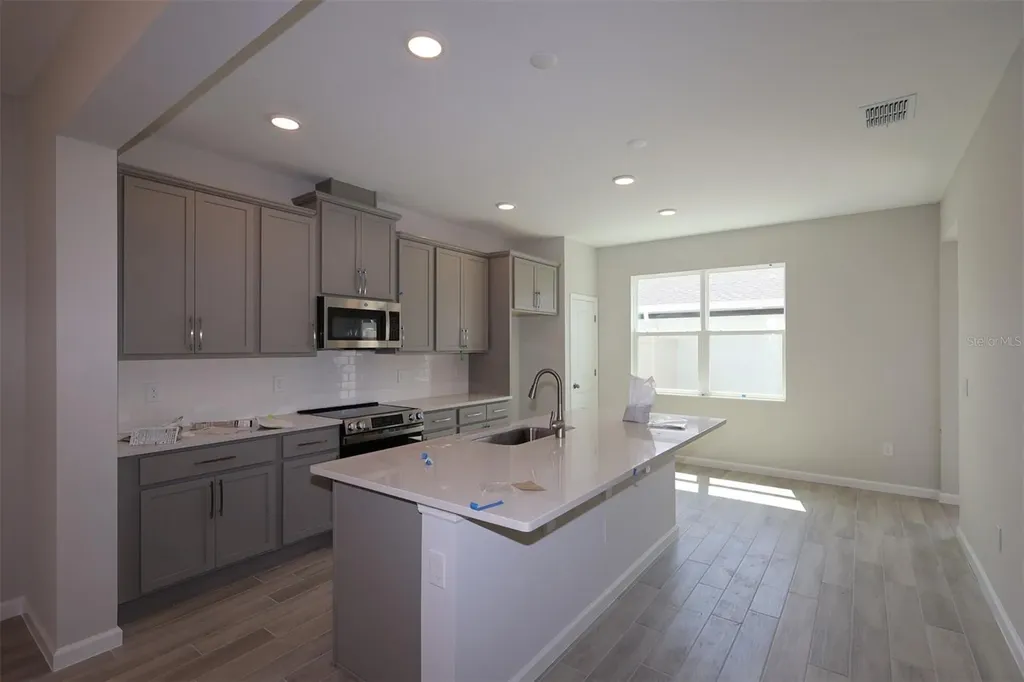 1402 Mount Royal Drive St Cloud FL 34771