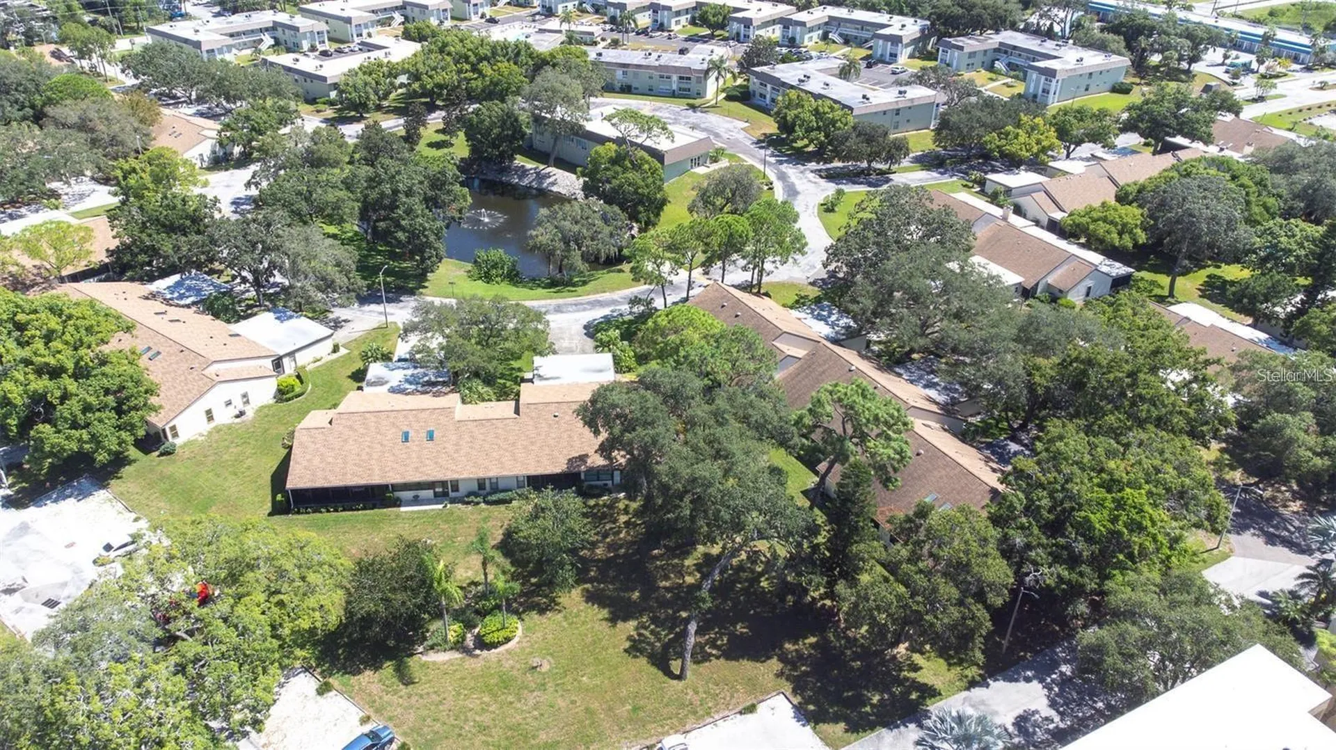 2201 Pine Drive Tarpon Springs FL 34689