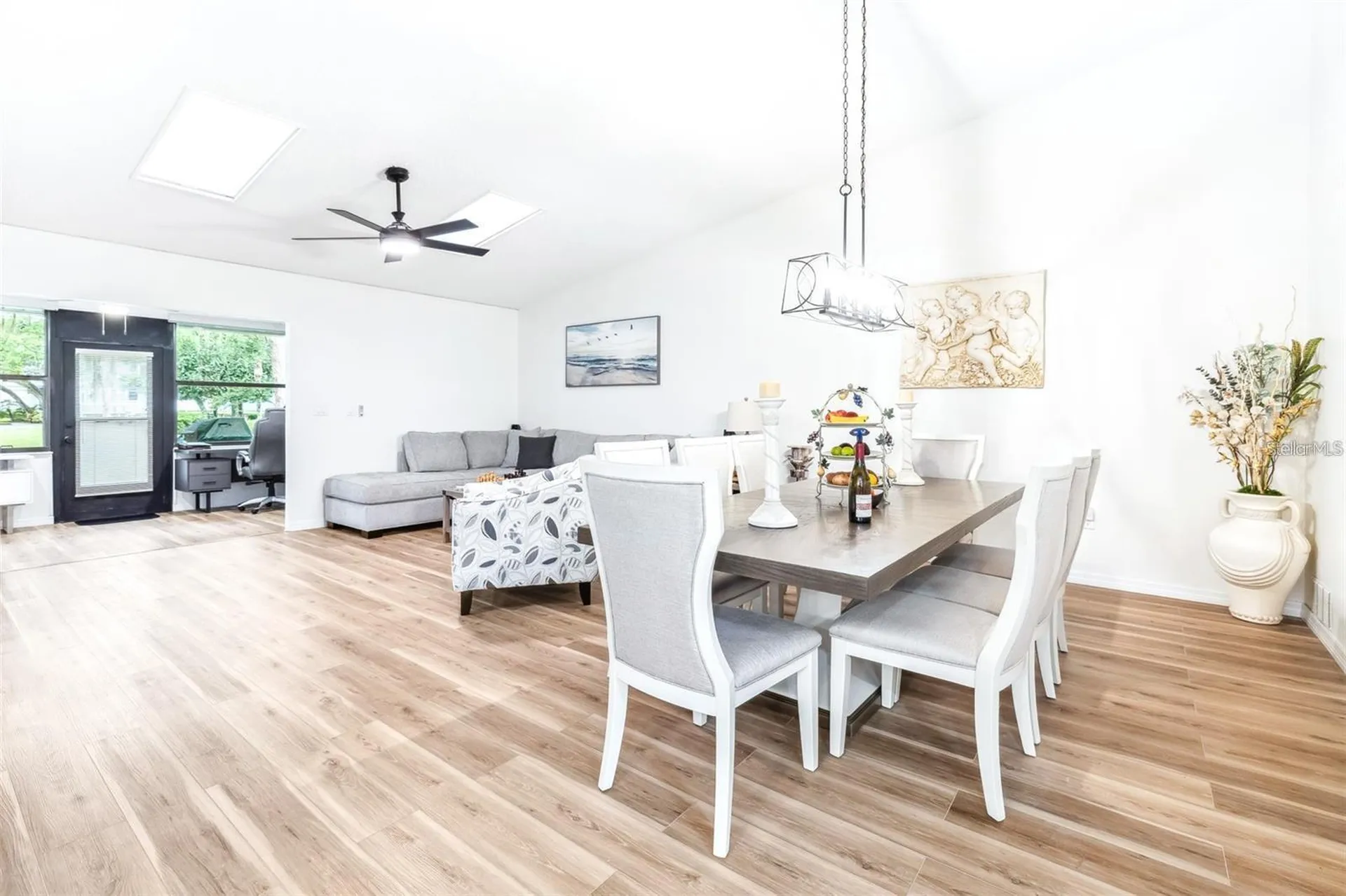 2201 Pine Drive Tarpon Springs FL 34689