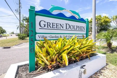2201 Pine Drive Tarpon Springs FL 34689
