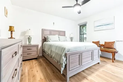 2201 Pine Drive Tarpon Springs FL 34689